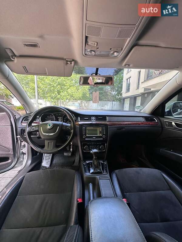 Универсал Skoda Superb 2010 в Ивано-Франковске