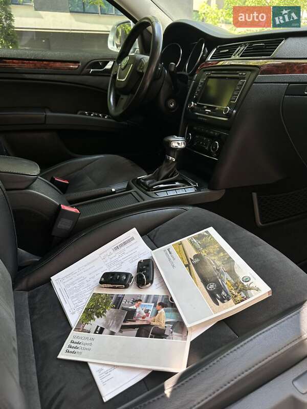 Универсал Skoda Superb 2010 в Ивано-Франковске