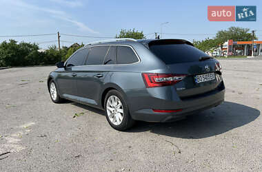 Универсал Skoda Superb 2017 в 