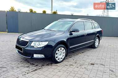Універсал Skoda Superb 2011 в Калуші