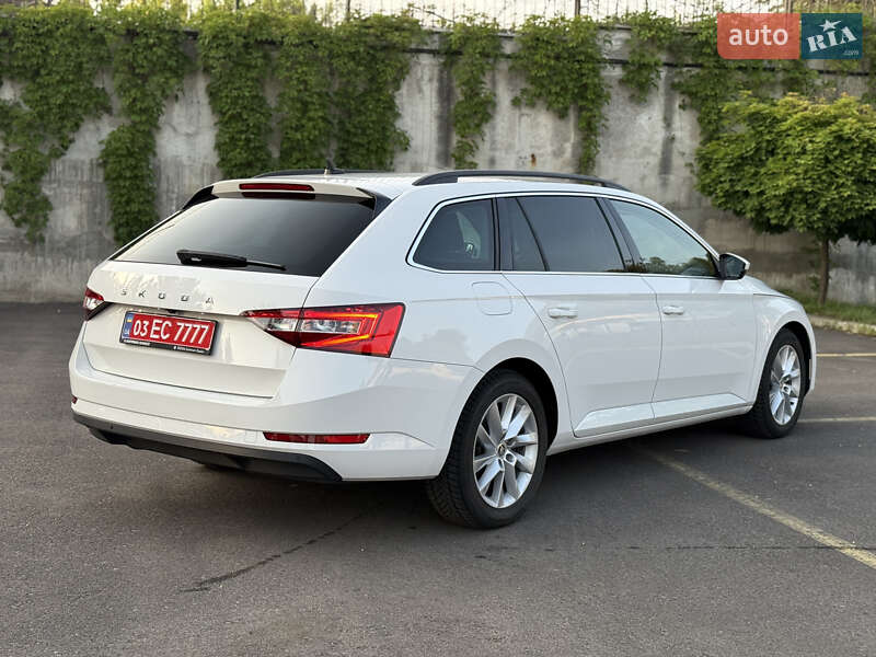 Универсал Skoda Superb 2021 в Ровно