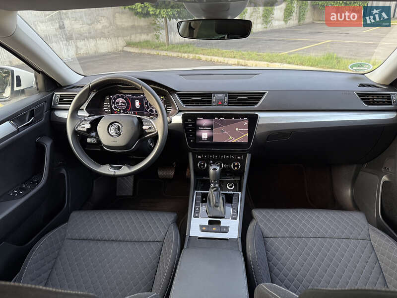 Универсал Skoda Superb 2021 в Ровно