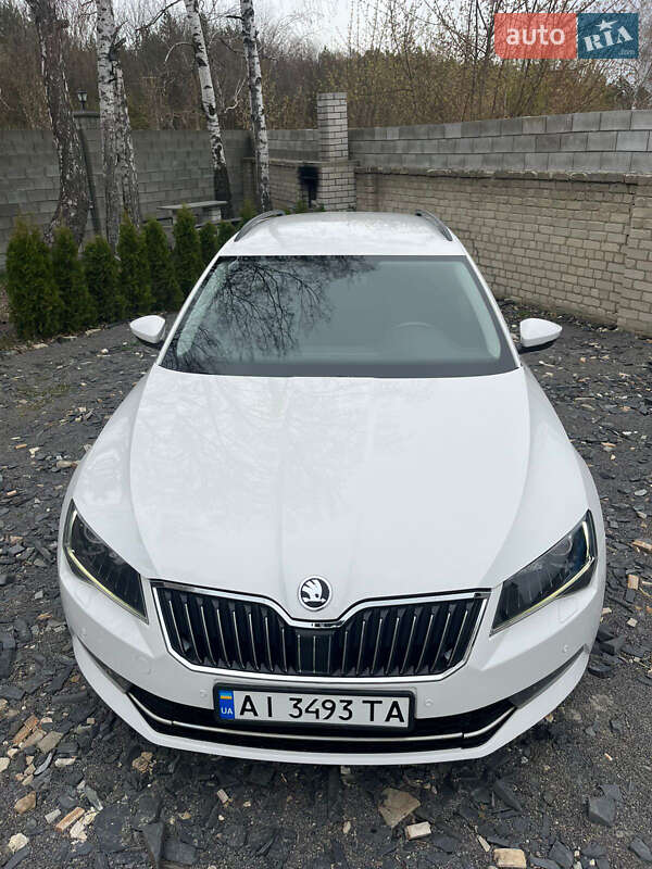 Универсал Skoda Superb 2016 в Киеве