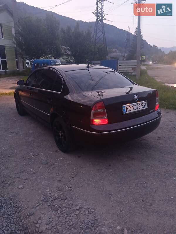 Лифтбек Skoda Superb 2007 в Рахове