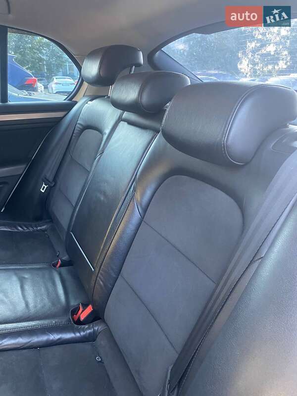 Лифтбек Skoda Superb 2009 в Черкассах