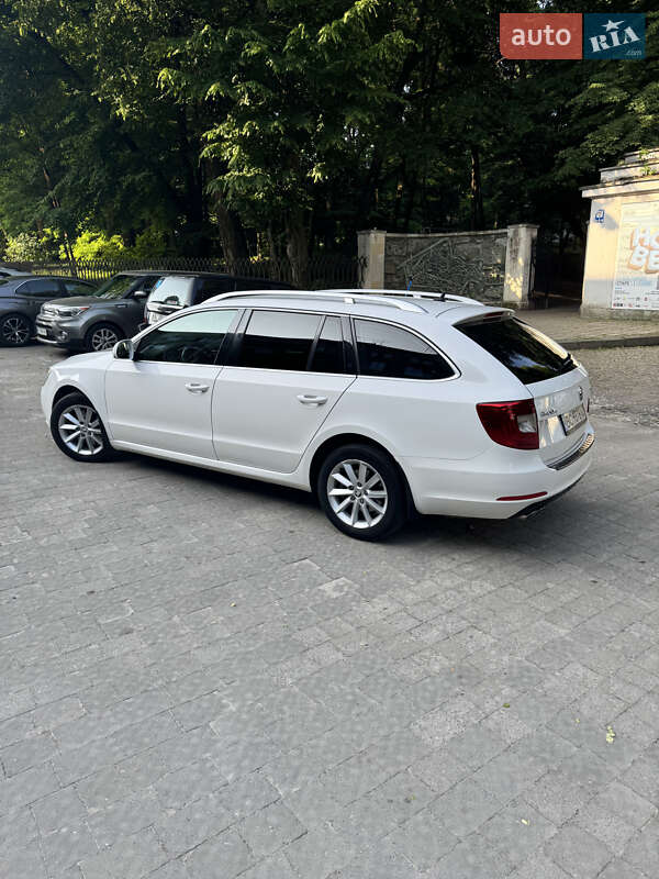 Універсал Skoda Superb 2013 в Львові