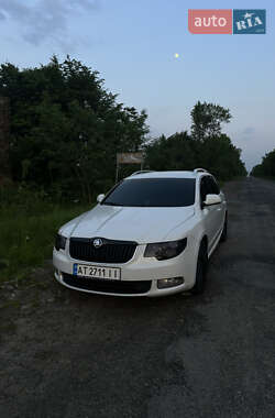 Skoda Superb 2011