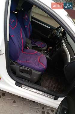 Лифтбек Skoda Superb 2009 в 