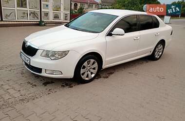 Лифтбек Skoda Superb 2009 в 