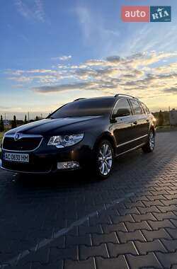 Универсал Skoda Superb 2011 в 