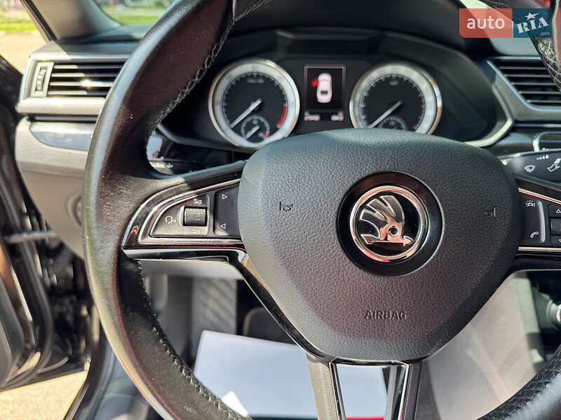 Лифтбек Skoda Superb 2016 в Запорожье