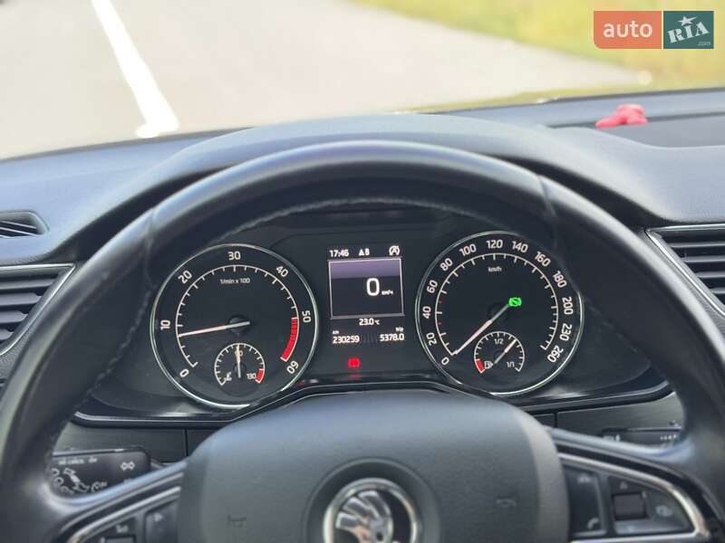 Універсал Skoda Superb 2015 в Мукачевому