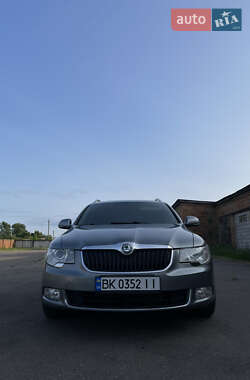Універсал Skoda Superb 2010 в Костопілі