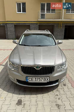 Універсал Skoda Superb 2010 в Чернівцях