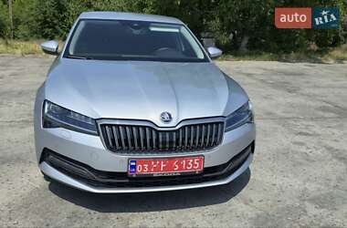 Лифтбек Skoda Superb 2020 в 
