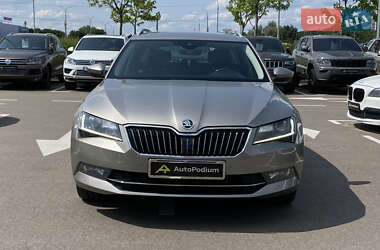 Универсал Skoda Superb 2015 в 