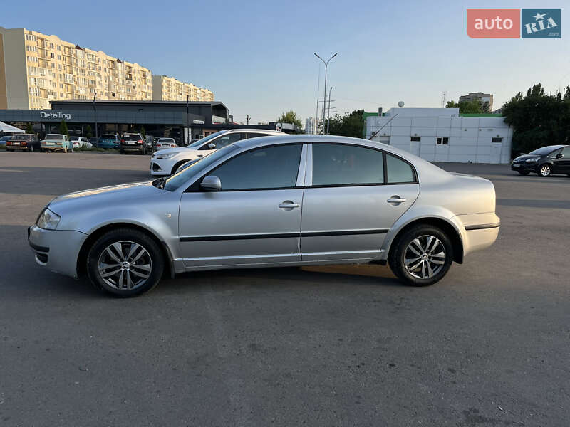Лифтбек Skoda Superb 2005 в Одессе