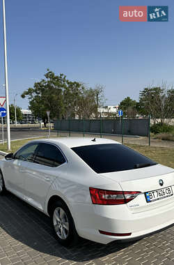 Ліфтбек Skoda Superb 2017 в 