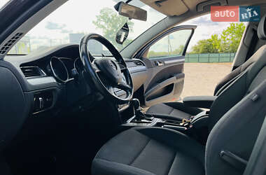 Лифтбек Skoda Superb 2014 в 