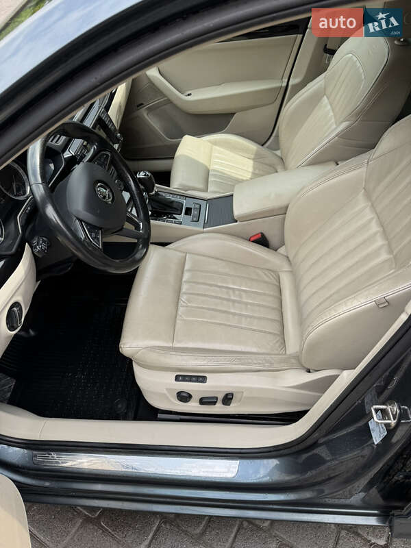 Лифтбек Skoda Superb 2016 в Львове
