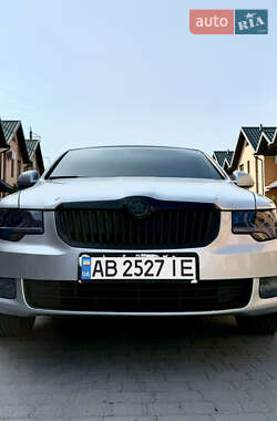 Лифтбек Skoda Superb 2011 в 