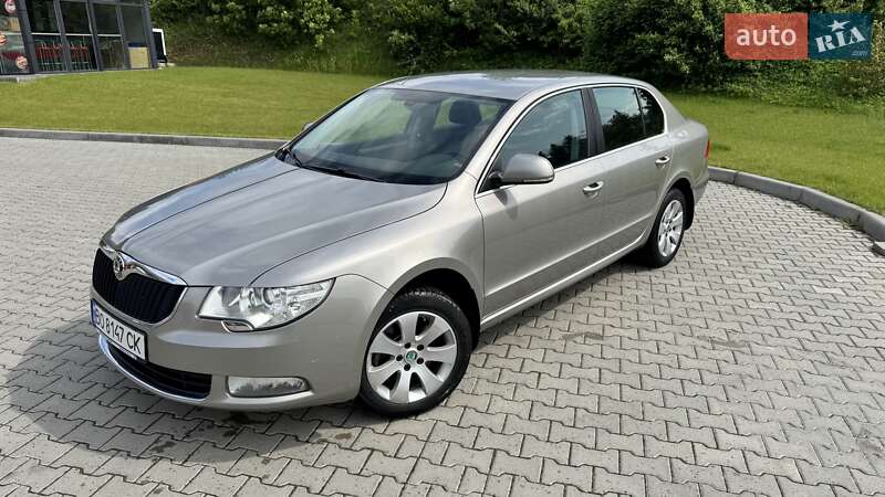 Skoda Superb 2012
