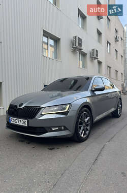Ліфтбек Skoda Superb 2016 в Харкові