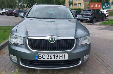 Універсал Skoda Superb 2013 в Золочеві