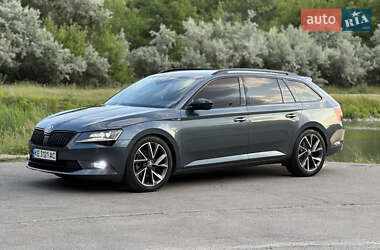 Універсал Skoda Superb 2016 в 