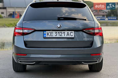 Універсал Skoda Superb 2016 в 