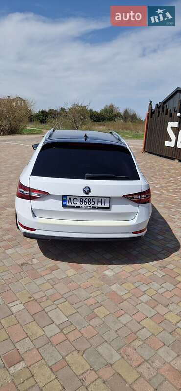 Универсал Skoda Superb 2016 в Львове