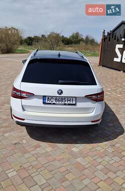 Универсал Skoda Superb 2016 в 