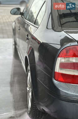 Лифтбек Skoda Superb 2008 в 
