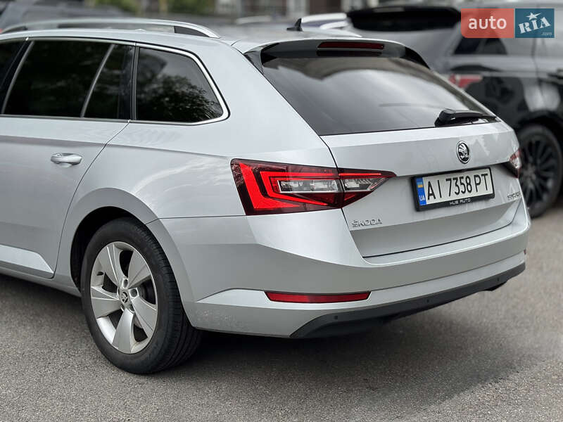 Универсал Skoda Superb 2016 в Киеве