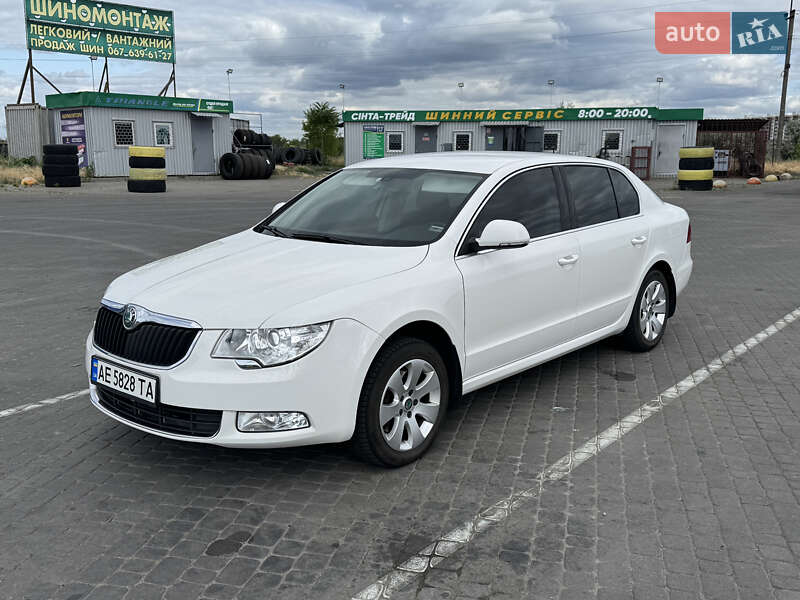 Skoda Superb 2012
