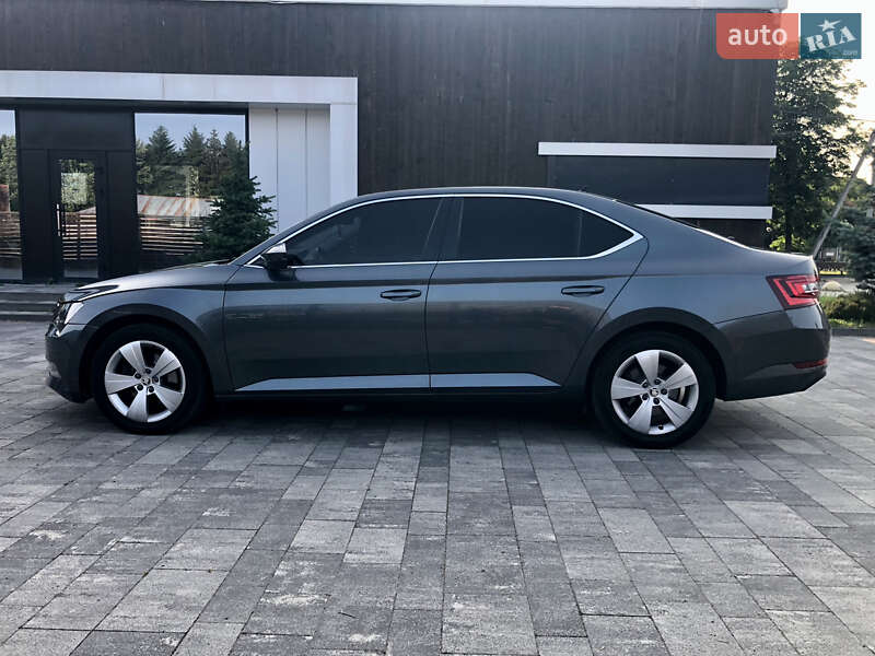 Лифтбек Skoda Superb 2017 в Тячеве