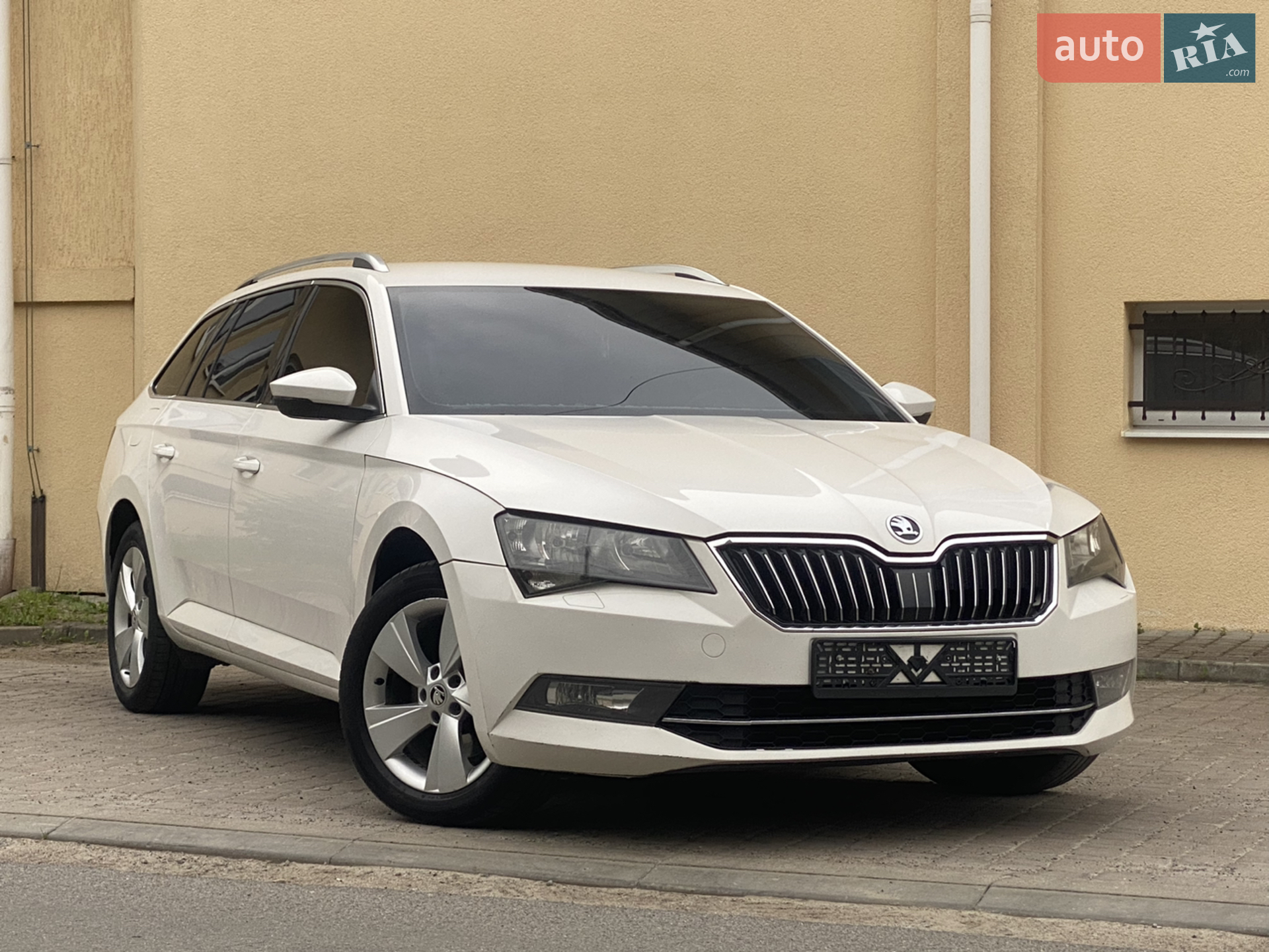 2017 Skoda Superb - мініатюра 5