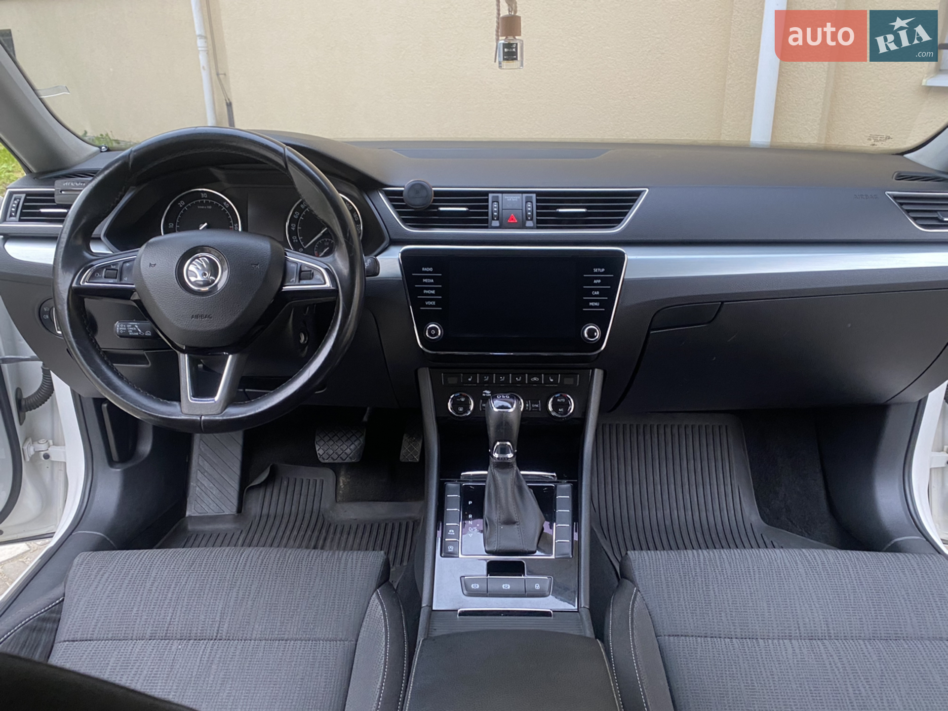 2017 Skoda Superb - мініатюра 46