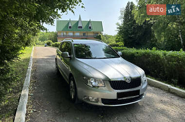Универсал Skoda Superb 2011 в 
