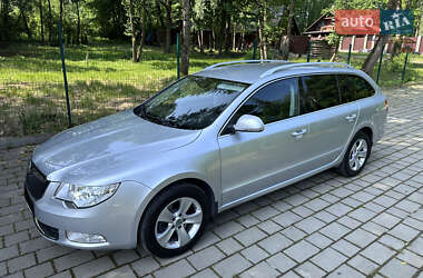 Skoda Superb 2011 Skoda Superb 2011