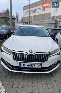 Универсал Skoda Superb 2021 в 
