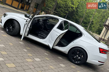 Лифтбек Skoda Superb 2021 в 