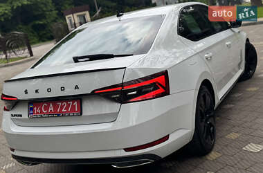 Лифтбек Skoda Superb 2021 в 