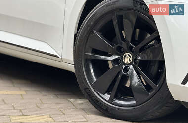 Лифтбек Skoda Superb 2021 в 