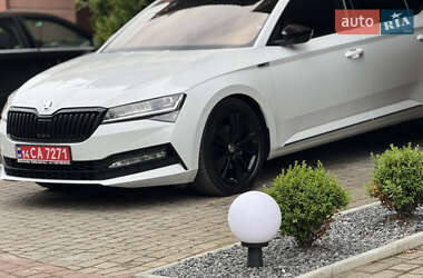 Лифтбек Skoda Superb 2021 в 