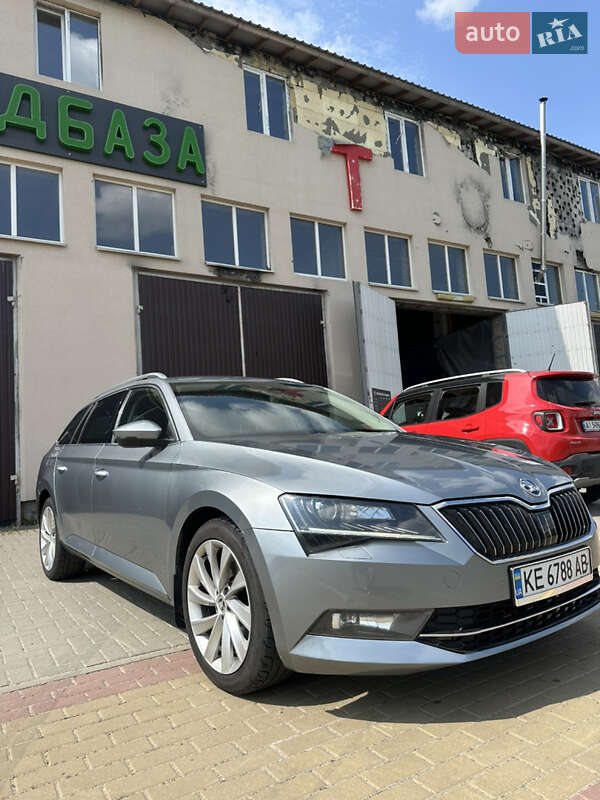 Универсал Skoda Superb 2016 в 