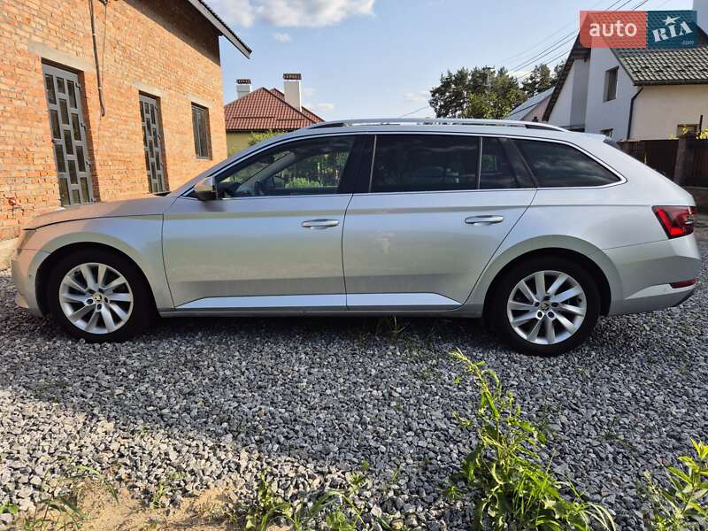 Универсал Skoda Superb 2017 в Львове