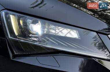 Ліфтбек Skoda Superb 2016 в 