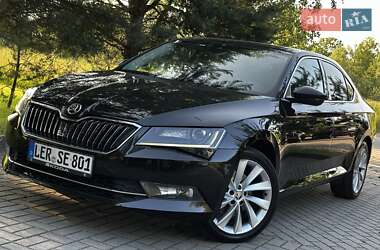 Ліфтбек Skoda Superb 2016 в 