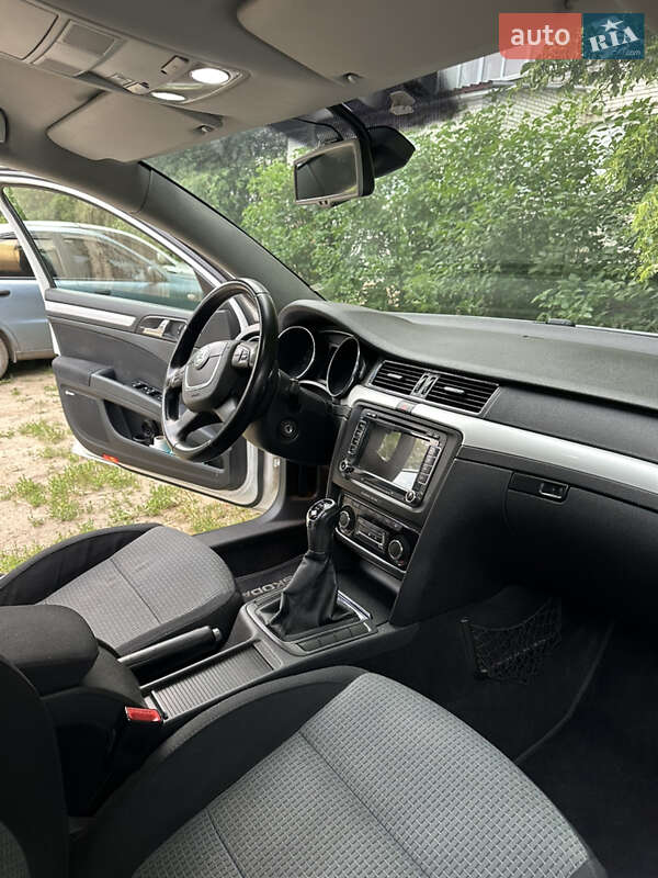 Лифтбек Skoda Superb 2011 в Сумах